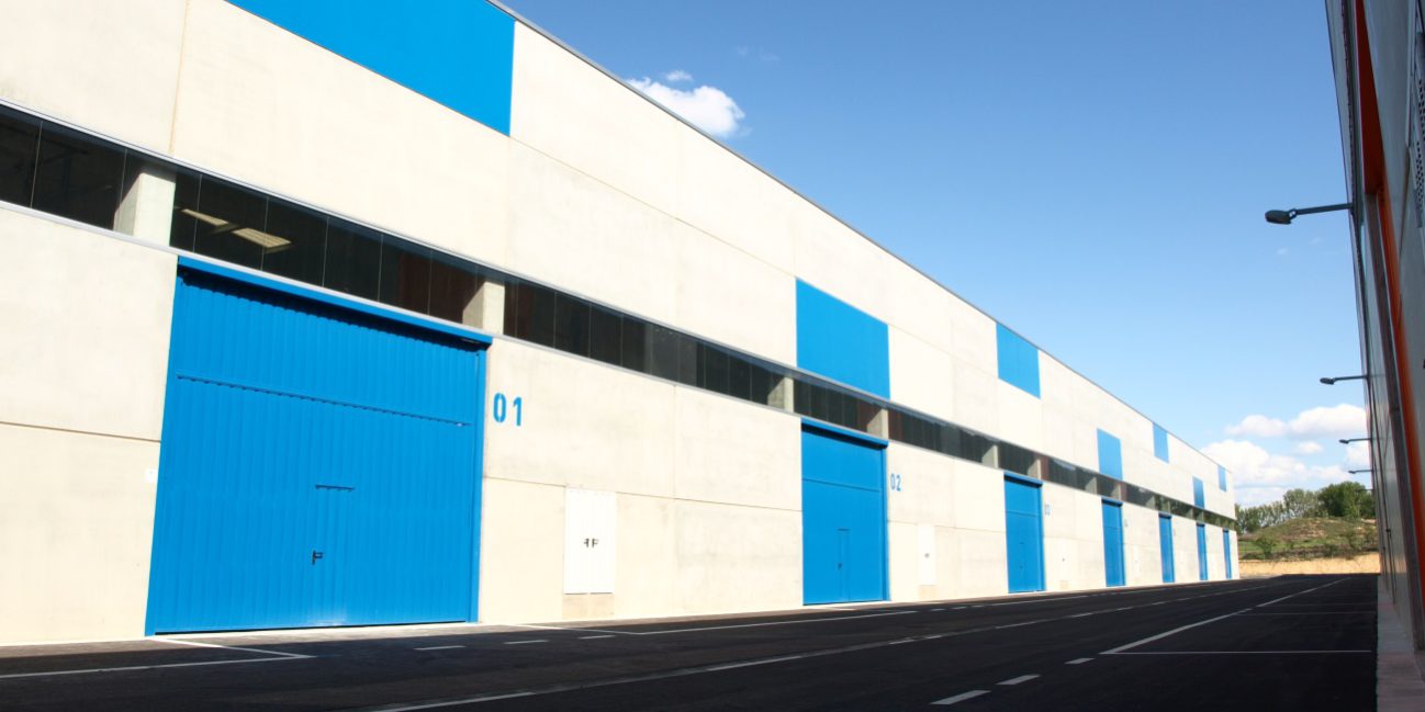 puertas industriales basculantes